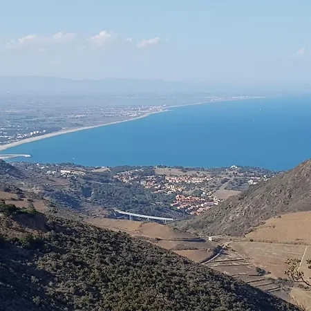 T2 Vue Sur Saint-Cyprien (Pyrenees-Orientales)